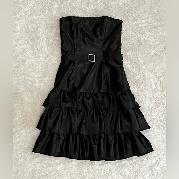 Jessica McClintock Dresses & Skirts - Jessica McClintock for Gunne Sax strapless mini dress